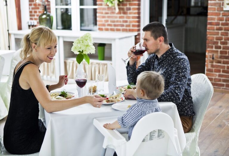 Domki i Pokoje na Mazurach, Basen, Restauracja 14