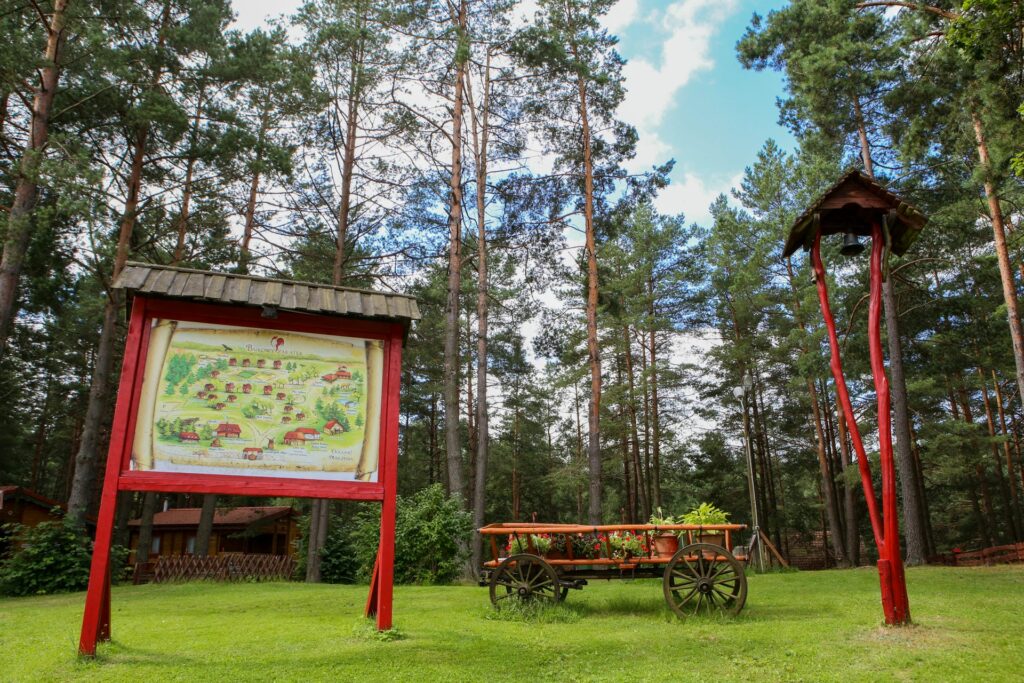 Domki i Pokoje na Mazurach, Basen, Restauracja Guzowy Piec 11 1