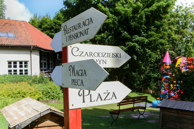 Domki i Pokoje na Mazurach, Basen, Restauracja Guzowy Piec 27 1