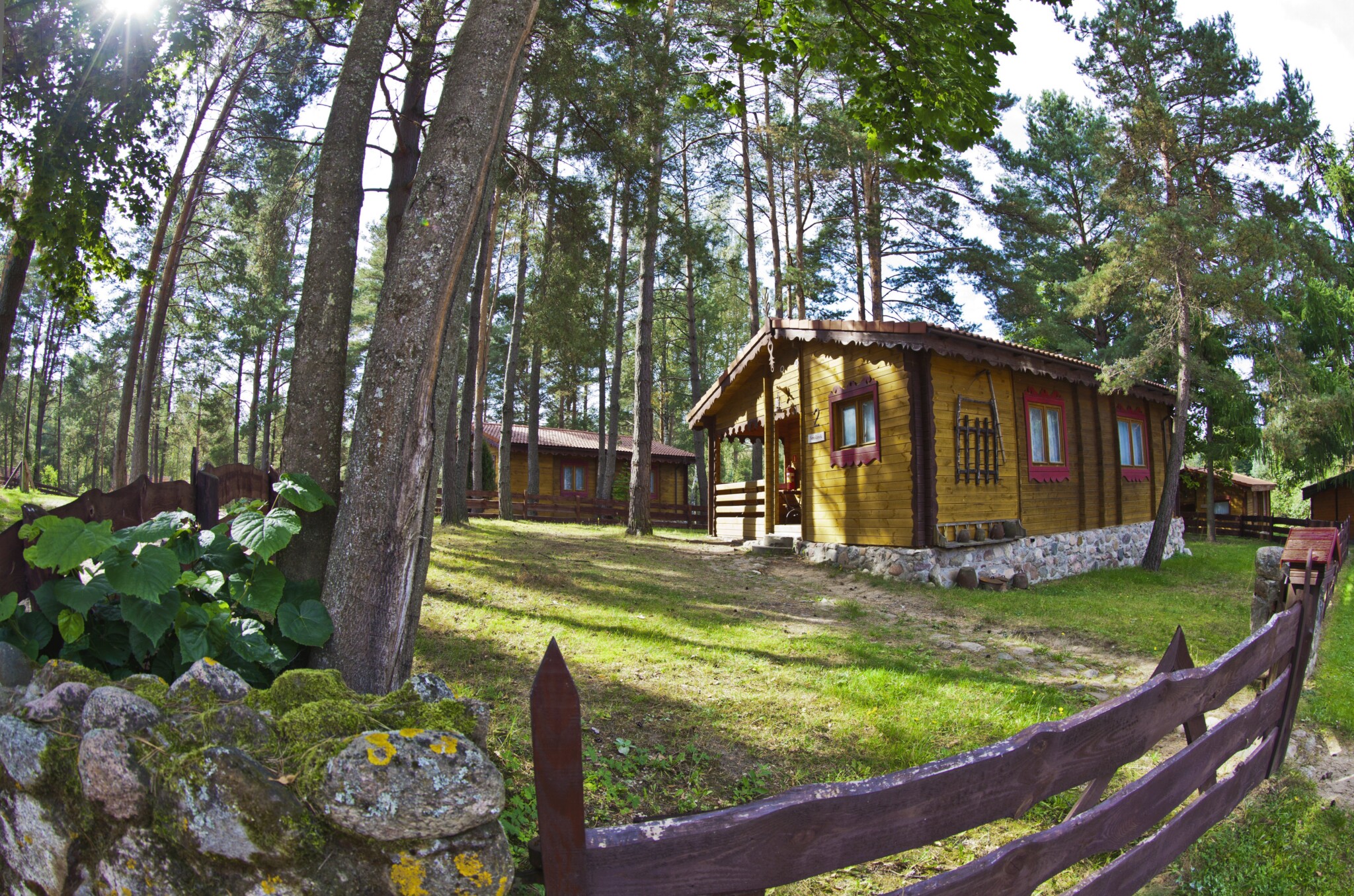 Domki i Pokoje na Mazurach, Basen, Restauracja domek a ver1