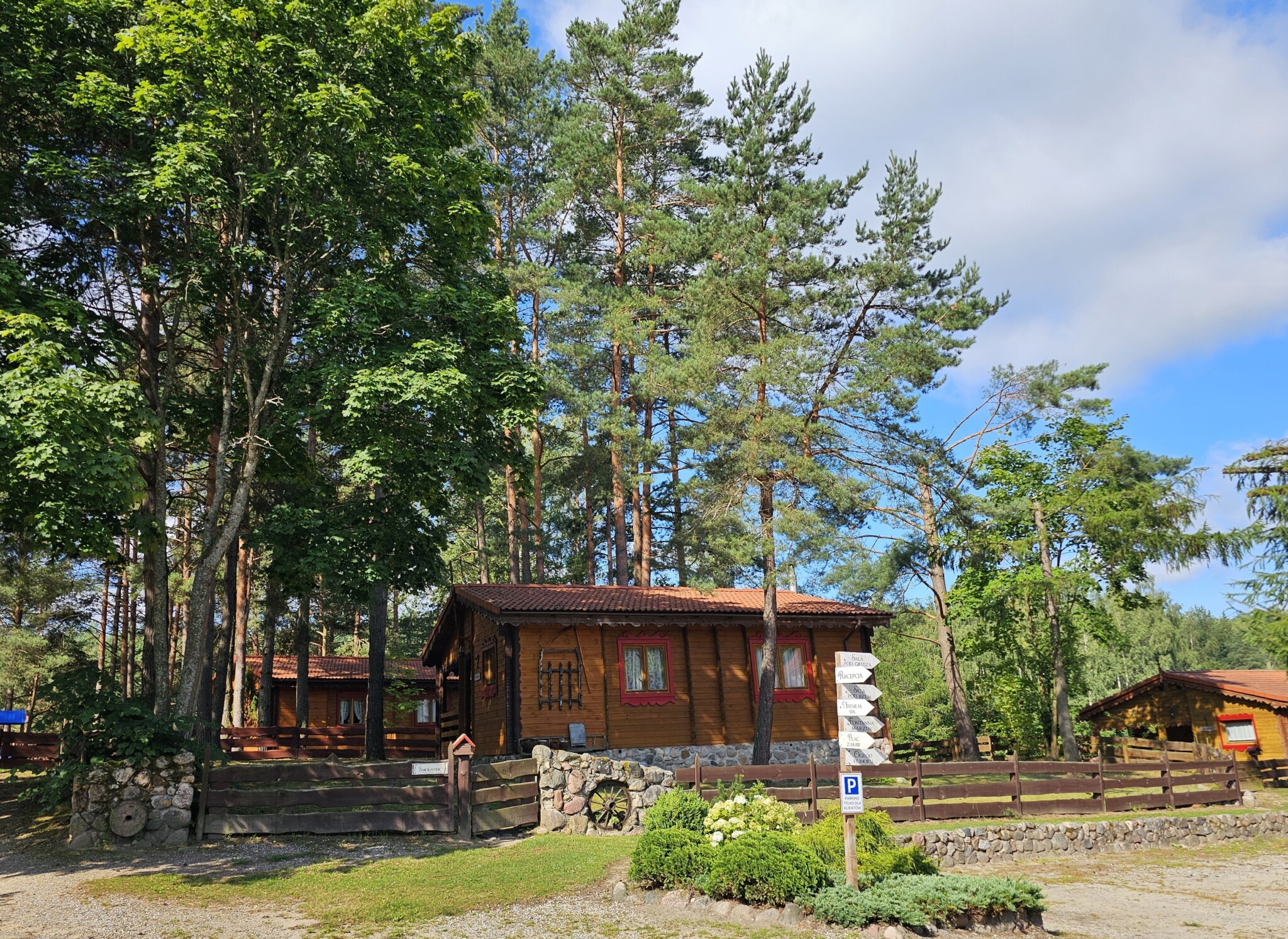 Domki i Pokoje na Mazurach, Basen, Restauracja domek typ A 1i A2