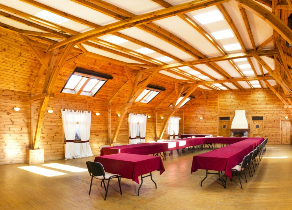 Domki i Pokoje na Mazurach, Basen, Restauracja modrzewiowa sufitowa Panorama 2