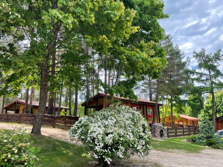 Domki i Pokoje na Mazurach, Basen, Restauracja panorama domki