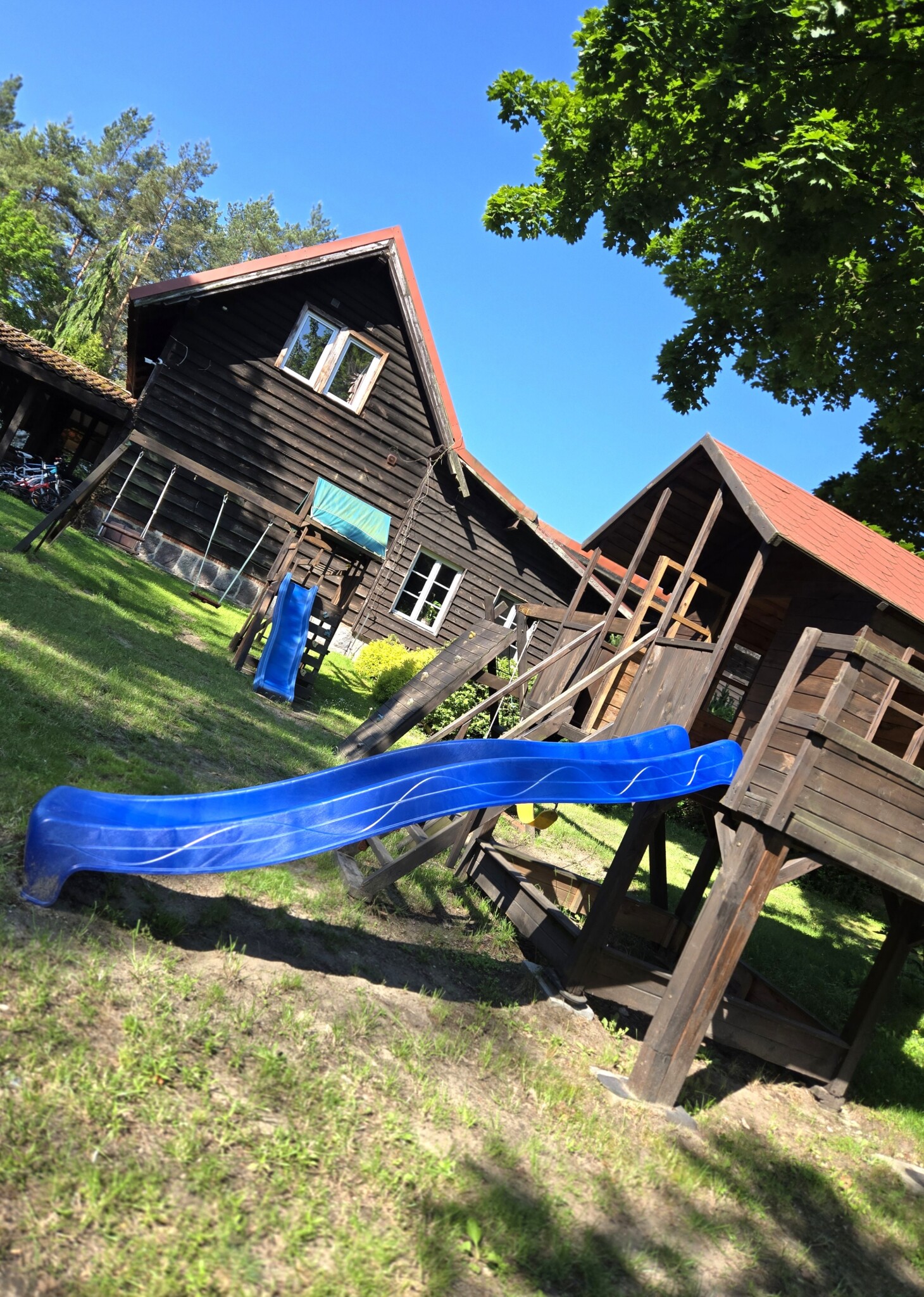Domki i Pokoje na Mazurach, Basen, Restauracja plaz zabaw