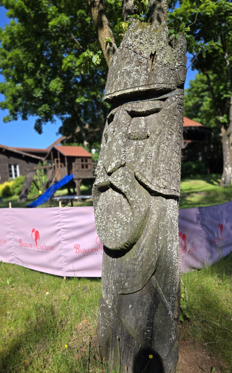 Rzeźba w Bajkowym Zakątku