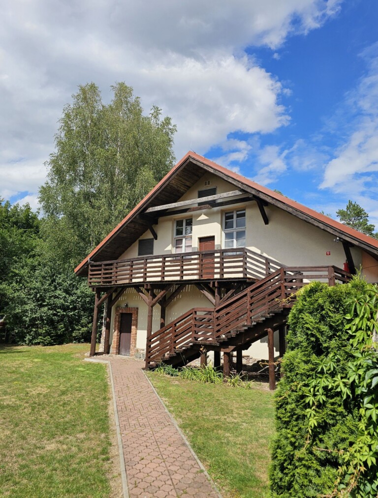 Sala nad basenem